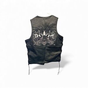 Black Leather Vest w/ Skull Design and Matching Gloves Medium